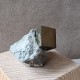 Pyrite sur matrice