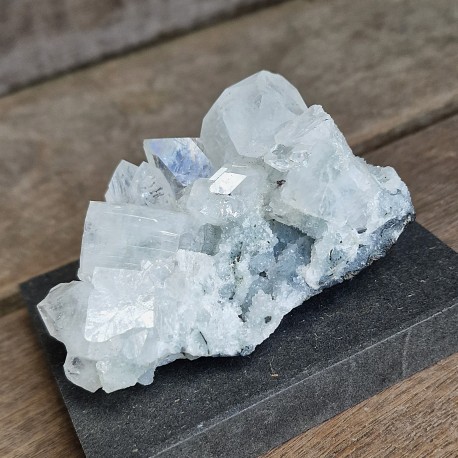 Apophyllite - druse
