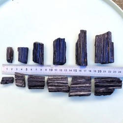 Tourmaline noire brute