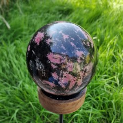Rhodonite - sphère