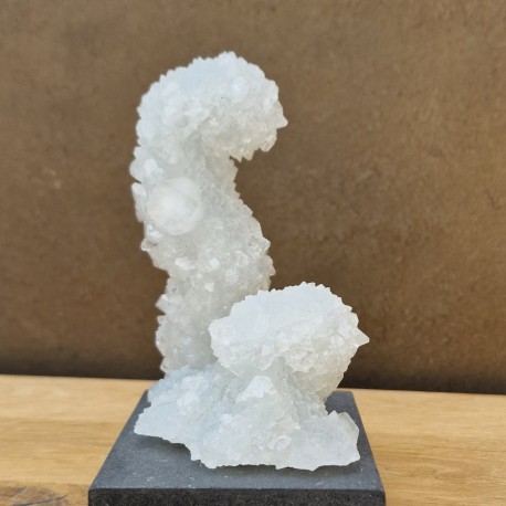Apophyllite - stalactite