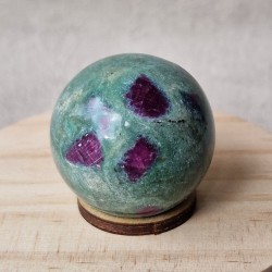 rubis sur fuchsite - sphère