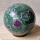 rubis sur fuchsite - sphère