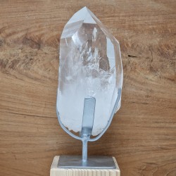 Cristal de roche -pointe sur pied