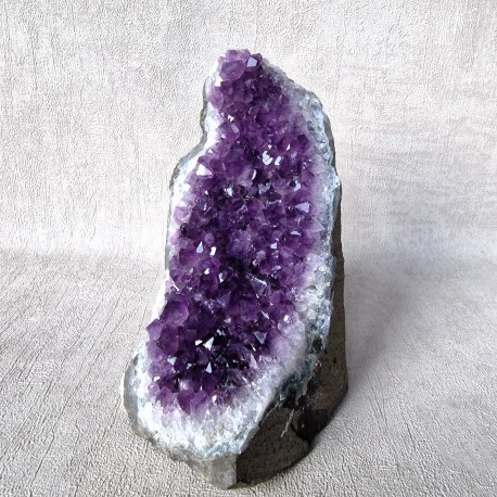 Améthyste d'Uruguay - cristaux à "empreintes"